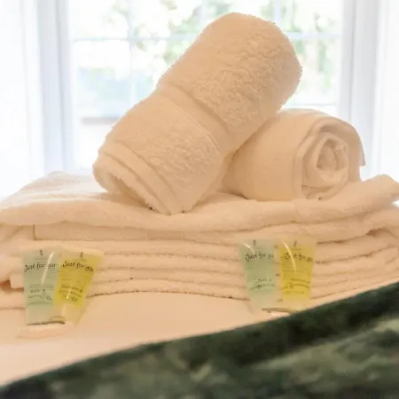 Wonky With Amazing Garden - Pass The Keys *